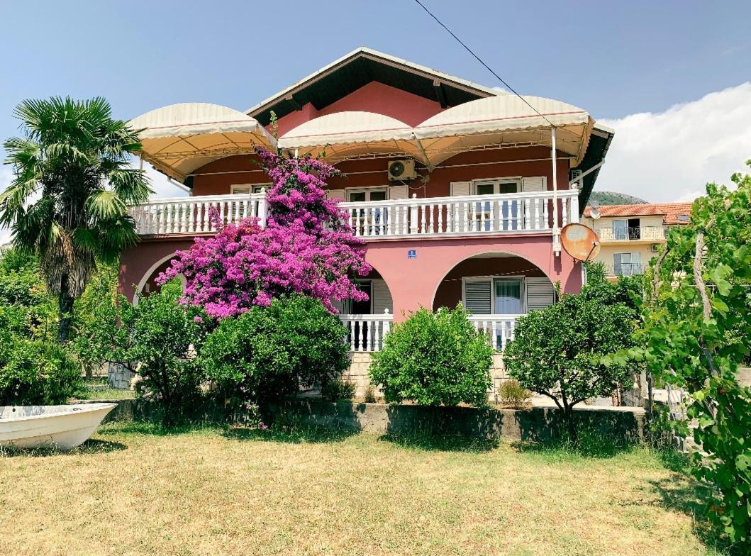 Peaceful, Cosy Tivat Guesthouse Exterior foto