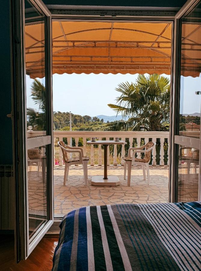 Peaceful, Cosy Tivat Guesthouse Exterior foto